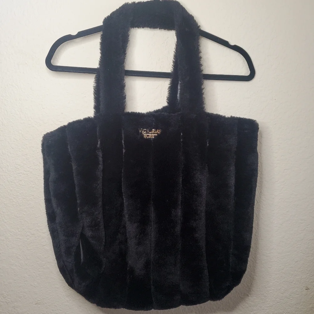 Victoria Secret Hobo Weekender Black‎ Faux Fur Bag Overnight Shoulder Bag